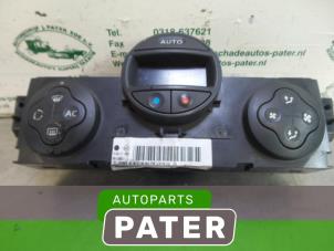 Gebruikte Climatronic Paneel Renault Megane II Grandtour (KM) 1.5 dCi 100 Prijs € 52,50 Margeregeling aangeboden door Autoparts Pater