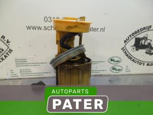 Gebruikte Opvoerpomp Volkswagen Transporter T5 2.5 TDi Prijs € 95,29 Inclusief btw aangeboden door Autoparts Pater