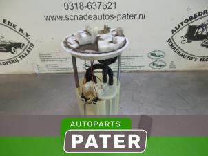 Gebruikte Benzinepomp Fiat Stilo (192A/B) 1.2 16V 3-Drs. Prijs € 21,00 Margeregeling aangeboden door Autoparts Pater