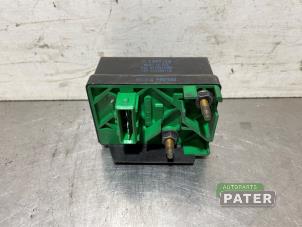 Gebruikte Voorgloei Relais Peugeot 206 (2A/C/H/J/S) 1.4 HDi Prijs € 10,50 Margeregeling aangeboden door Autoparts Pater