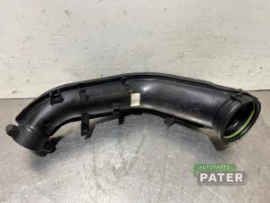 Gebruikte Luchtinlaat slang Volkswagen Golf VI (5K1) 1.4 TSI 122 16V Prijs € 15,75 Margeregeling aangeboden door Autoparts Pater