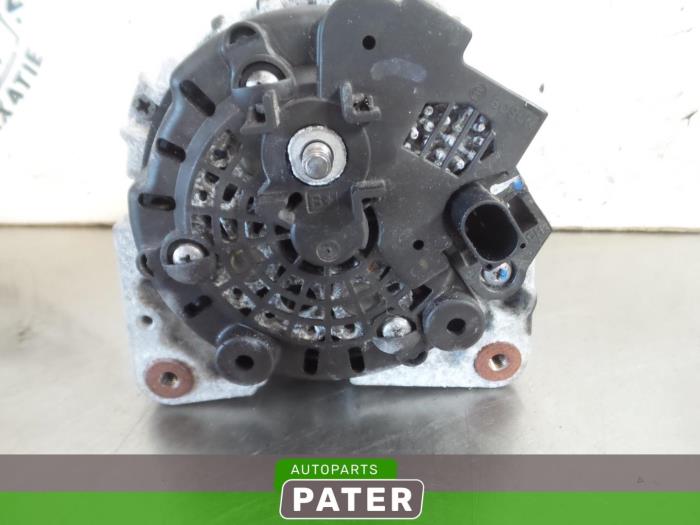 Dynamo van een Volkswagen Up! (121) 1.0 12V 60 2013