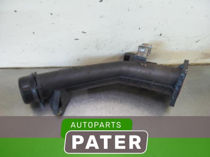 Gebruikte Intercooler Buis Mercedes A (W176) 1.6 A-180 16V Prijs € 15,75 Margeregeling aangeboden door Autoparts Pater