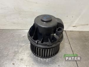 Gebruikte Chaufage Ventilatiemotor Ford Focus 2 Wagon 1.6 TDCi 16V 100 Prijs € 10,50 Margeregeling aangeboden door Autoparts Pater