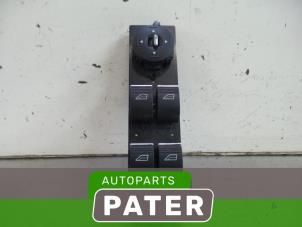 Gebruikte Combischakelaar ramen Ford Focus 2 Wagon 1.6 TDCi 16V 100 Prijs € 15,75 Margeregeling aangeboden door Autoparts Pater