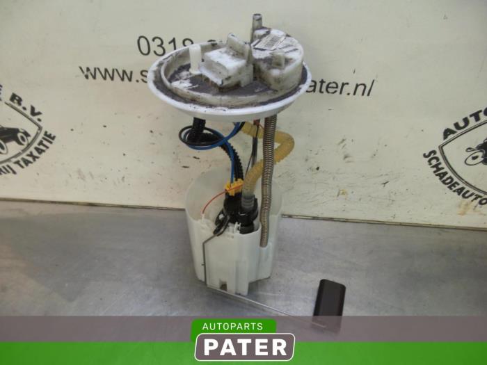 Gebruikte Opvoerpomp Fiat Doblo Cargo (263) 1.3 D Multijet Prijs € 57,17 Inclusief btw aangeboden door Autoparts Pater