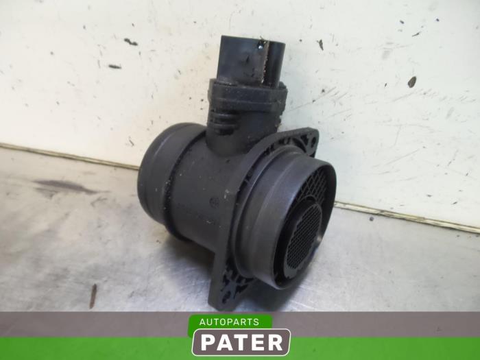 Gebruikte Luchtmassameter Volkswagen Polo IV (9N1/2/3) 1.4 TDI 80 Prijs € 10,50 Margeregeling aangeboden door Autoparts Pater