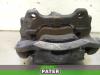 Opel Corsa D 1.4 16V Twinport Remklauw (Tang) links-voor