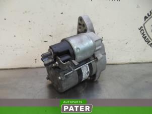 Gebruikte Startmotor Renault Clio IV Estate/Grandtour (7R) 0.9 Energy TCE 12V Prijs € 26,25 Margeregeling aangeboden door Autoparts Pater