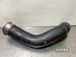 Gebruikte Intercooler Slang Renault Clio IV Estate/Grandtour (7R) 0.9 Energy TCE 12V Prijs € 10,50 Margeregeling aangeboden door Autoparts Pater