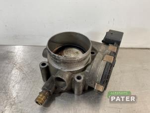 Gebruikte Gasklephuis Peugeot 406 Coupé (8C) 3.0 V6 24V Prijs € 21,00 Margeregeling aangeboden door Autoparts Pater