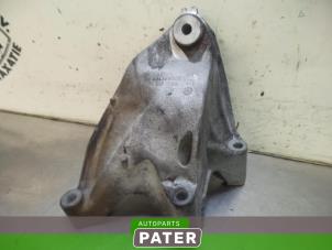 Gebruikte Motorsteun Volkswagen Crafter 2.0 BiTDI 4Motion Prijs € 31,76 Inclusief btw aangeboden door Autoparts Pater