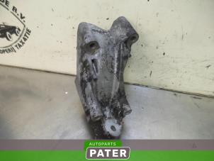 Gebruikte Motorrubber Volkswagen Crafter 2.0 TDI 16V Prijs € 25,41 Inclusief btw aangeboden door Autoparts Pater