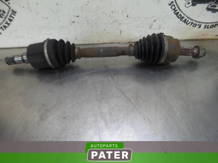 Gebruikte Aandrijfas links-voor Fiat Grande Punto (199) 1.9 Multijet Sport Prijs € 36,75 Margeregeling aangeboden door Autoparts Pater