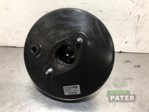 Gebruikte Rembooster Ford Fiesta 6 (JA8) 1.0 Ti-VCT 12V 65 Prijs € 21,00 Margeregeling aangeboden door Autoparts Pater