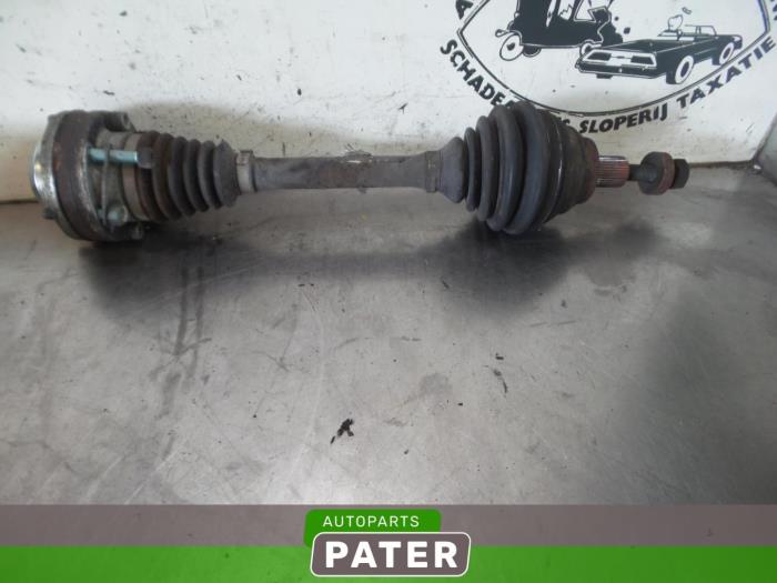 Gebruikte Steekas links-voor Skoda Octavia (1Z3) 2.0 TDI PD 16V Prijs € 31,50 Margeregeling aangeboden door Autoparts Pater