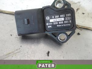 Gebruikte Luchthoeveelheidsmeter Volkswagen Touran (1T1/T2) 1.9 TDI 105 Euro 3 Prijs € 26,25 Margeregeling aangeboden door Autoparts Pater