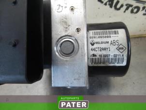 Gebruikte ABS Pomp Renault Twingo II (CN) 1.2 16V LEV Prijs € 26,25 Margeregeling aangeboden door Autoparts Pater
