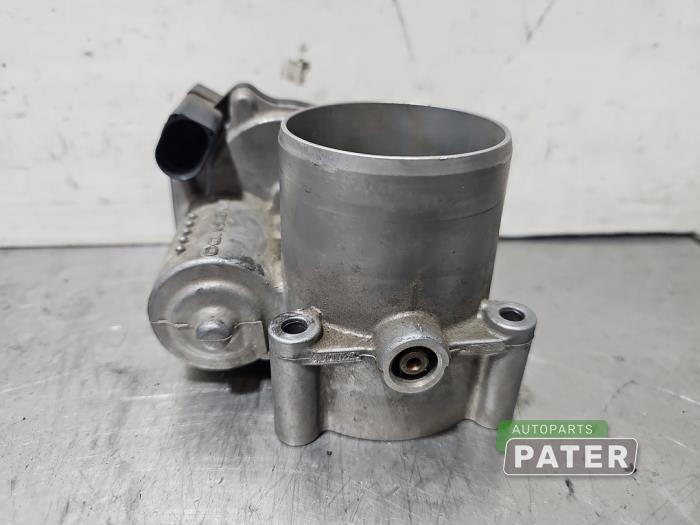 Gebruikte Gasklephuis Volkswagen Polo IV (9N1/2/3) 1.6 16V Prijs € 15,75 Margeregeling aangeboden door Autoparts Pater