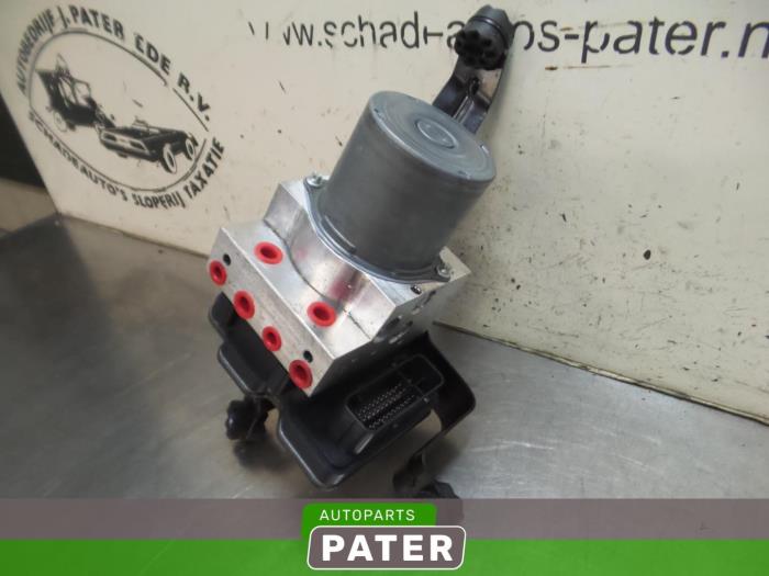 Gebruikte ABS Pomp BMW X6 (F16) xDrive30d 3.0 24V Prijs € 262,50 Margeregeling aangeboden door Autoparts Pater