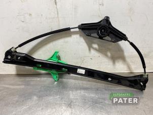 Gebruikte Ruitmechaniek 4Deurs rechts-achter Volkswagen Golf Sportsvan (AUVS) 1.2 TSI 16V Prijs € 15,75 Margeregeling aangeboden door Autoparts Pater