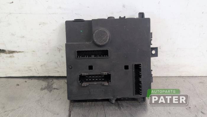 Gebruikte Computer Body Control Renault Twingo II (CN) 1.2 16V LEV Prijs € 26,25 Margeregeling aangeboden door Autoparts Pater