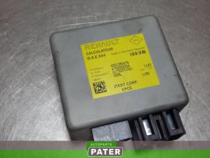 Gebruikte Computer Stuurbekrachtiging Renault Twingo II (CN) 1.2 16V LEV Prijs € 84,00 Margeregeling aangeboden door Autoparts Pater