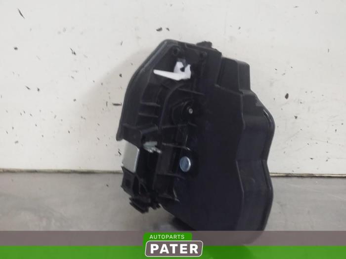 Deurslot Mechaniek 4Deurs rechts-achter van een BMW 4 serie Gran Coupe (F36) 430d 3.0 24V 2016