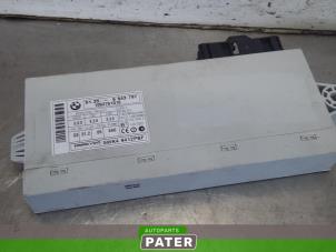 Gebruikte Module Centrale Deurvergrendeling BMW 5 serie (E60) 525d 24V Prijs € 42,00 Margeregeling aangeboden door Autoparts Pater