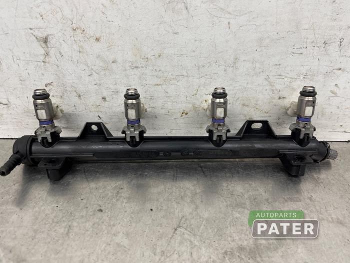 Używane Injector brug Volkswagen Golf VI (5K1) 1.4 TSI 122 16V Cena € 26,25 Procedura marży oferowane przez Autoparts Pater