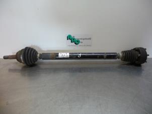 Gebruikte Aandrijfas rechts-voor Volkswagen Lupo (6X1) 1.0 MPi 50 Prijs € 20,00 Margeregeling aangeboden door Autodemontagebedrijf Otte