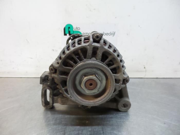 Gebruikte Dynamo Renault Clio II (BB/CB) 1.2 Prijs € 30,00 Margeregeling aangeboden door Autodemontagebedrijf Otte