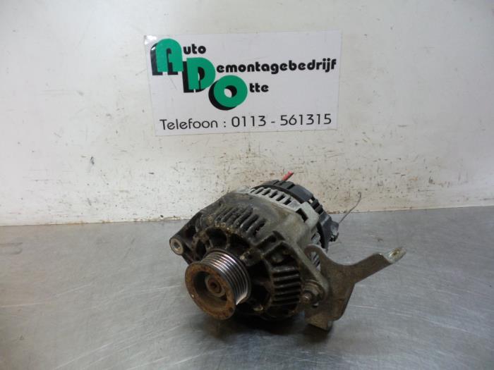 Gebruikte Dynamo Renault Kangoo Express (FC) 1.9 D 65 Prijs € 40,00 Margeregeling aangeboden door Autodemontagebedrijf Otte
