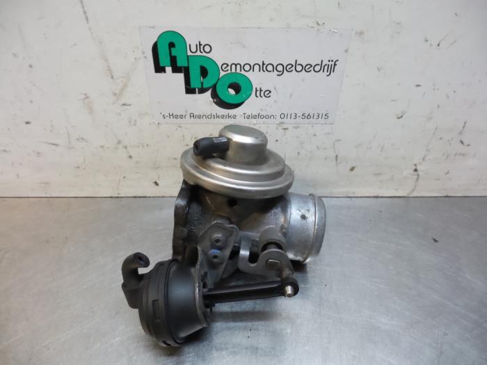 Gebruikte Gasklephuis Seat Ibiza III (6L1) 1.9 TDI 100 Prijs € 20,00 Margeregeling aangeboden door Autodemontagebedrijf Otte