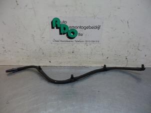 Gebruikte Brandstofleiding Jeep Cherokee/Liberty (KJ) 2.5 CRD 16V Prijs € 50,00 Margeregeling aangeboden door Autodemontagebedrijf Otte