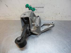Gebruikte Motorsteun Peugeot 407 SW (6E) 3.0 V6 24V VVT Prijs € 40,00 Margeregeling aangeboden door Autodemontagebedrijf Otte