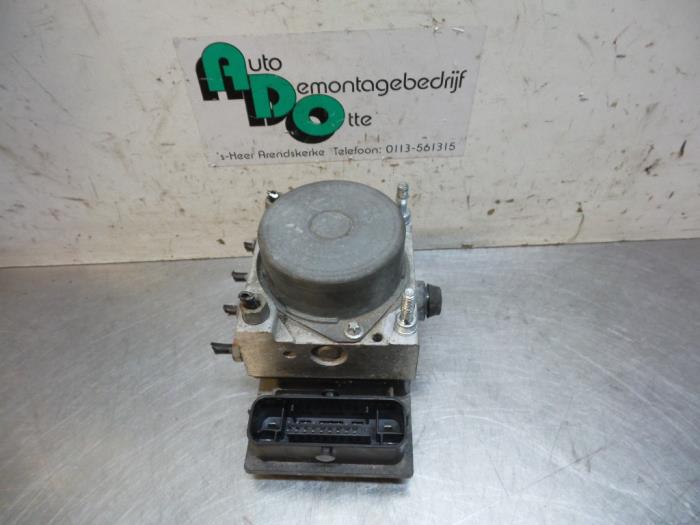Gebruikte Computer ABS Citroen Nemo (AA) 1.4 HDi 70 Prijs € 100,00 Margeregeling aangeboden door Autodemontagebedrijf Otte