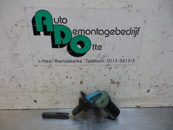 Gebruikte Nokkenas Sensor Mazda 2 (NB/NC/ND/NE) 1.4 16V Prijs € 25,00 Margeregeling aangeboden door Autodemontagebedrijf Otte