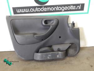 Gebruikte Deurbekleding 2Deurs links Opel Combo (Corsa C) 1.3 CDTI 16V Prijs € 40,00 Margeregeling aangeboden door Autodemontagebedrijf Otte