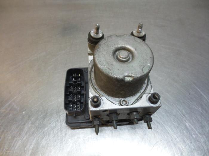 Gebruikte Computer ABS Daihatsu Cuore (L251/271/276) 1.0 12V DVVT Prijs € 35,00 Margeregeling aangeboden door Autodemontagebedrijf Otte
