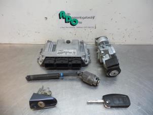 Gebruikte Contactslot + computer Ford C-Max (DM2) 1.6 TDCi 16V 90 Prijs € 125,00 Margeregeling aangeboden door Autodemontagebedrijf Otte