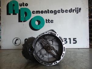 Gebruikte Automaatbak Smart City-Coupé 0.6 Turbo i.c. Smart&Pulse Prijs € 150,00 Margeregeling aangeboden door Autodemontagebedrijf Otte