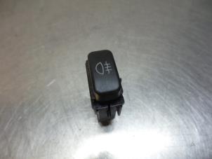 Gebruikte Mistlamp Schakelaar Toyota Yaris (P1) 1.3 16V VVT-i Prijs € 10,00 Margeregeling aangeboden door Autodemontagebedrijf Otte