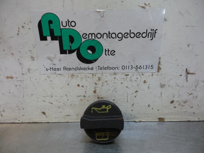 Gebruikte Oliedop Ford Transit Connect 1.8 TDCi 90 Prijs € 5,00 Margeregeling aangeboden door Autodemontagebedrijf Otte