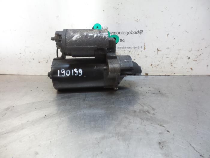 Gebruikte Startmotor Volkswagen Passat Syncro/4Motion (3B2) 2.8 30V Prijs € 40,00 Margeregeling aangeboden door Autodemontagebedrijf Otte