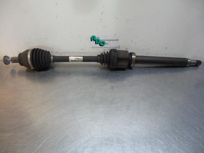 Gebruikte Steekas rechts-voor Ford Mondeo IV Wagon 1.8 TDCi 125 16V Prijs € 50,00 Margeregeling aangeboden door Autodemontagebedrijf Otte