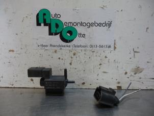 Gebruikte Vacuum ventiel Volkswagen Golf V (1K1) 2.0 FSI 16V Prijs € 10,00 Margeregeling aangeboden door Autodemontagebedrijf Otte