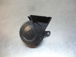 Gebruikte Claxon Mercedes CLK (C209) 3.2 320 V6 18V Prijs € 10,00 Margeregeling aangeboden door Autodemontagebedrijf Otte