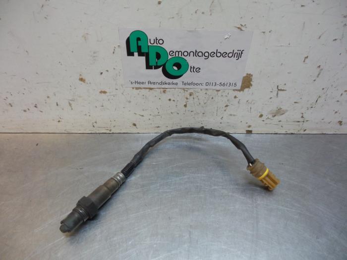 Gebruikte Lambda Sonde Mercedes CLK (C209) 3.2 320 V6 18V Prijs € 40,00 Margeregeling aangeboden door Autodemontagebedrijf Otte