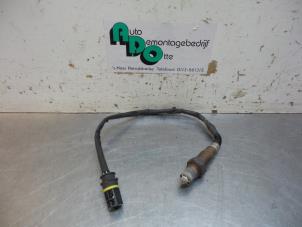 Gebruikte Lambda Sonde Mercedes CLK (C209) 3.2 320 V6 18V Prijs € 40,00 Margeregeling aangeboden door Autodemontagebedrijf Otte